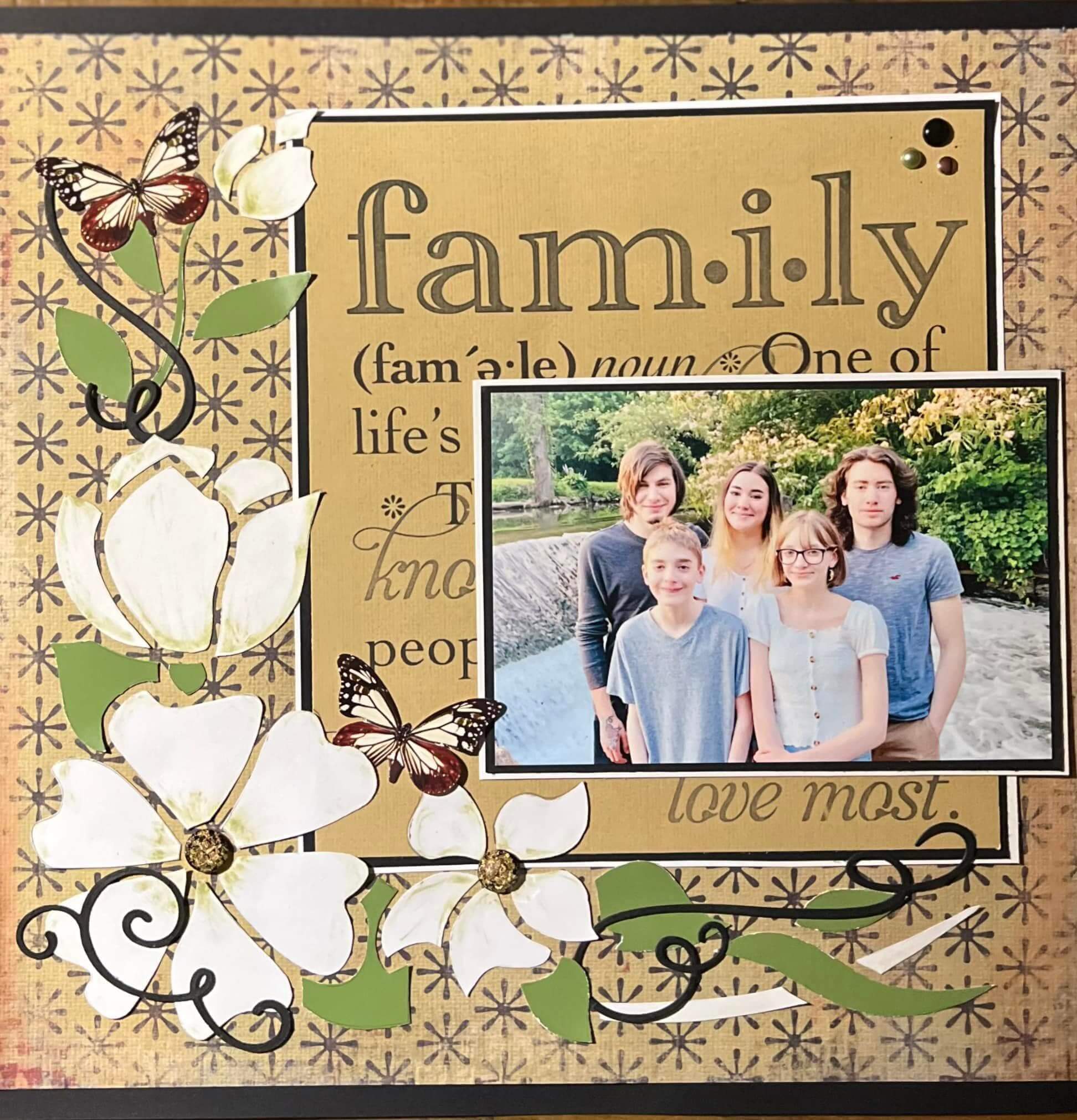 Flowers and Mini Grid 1 – Tammy Adam